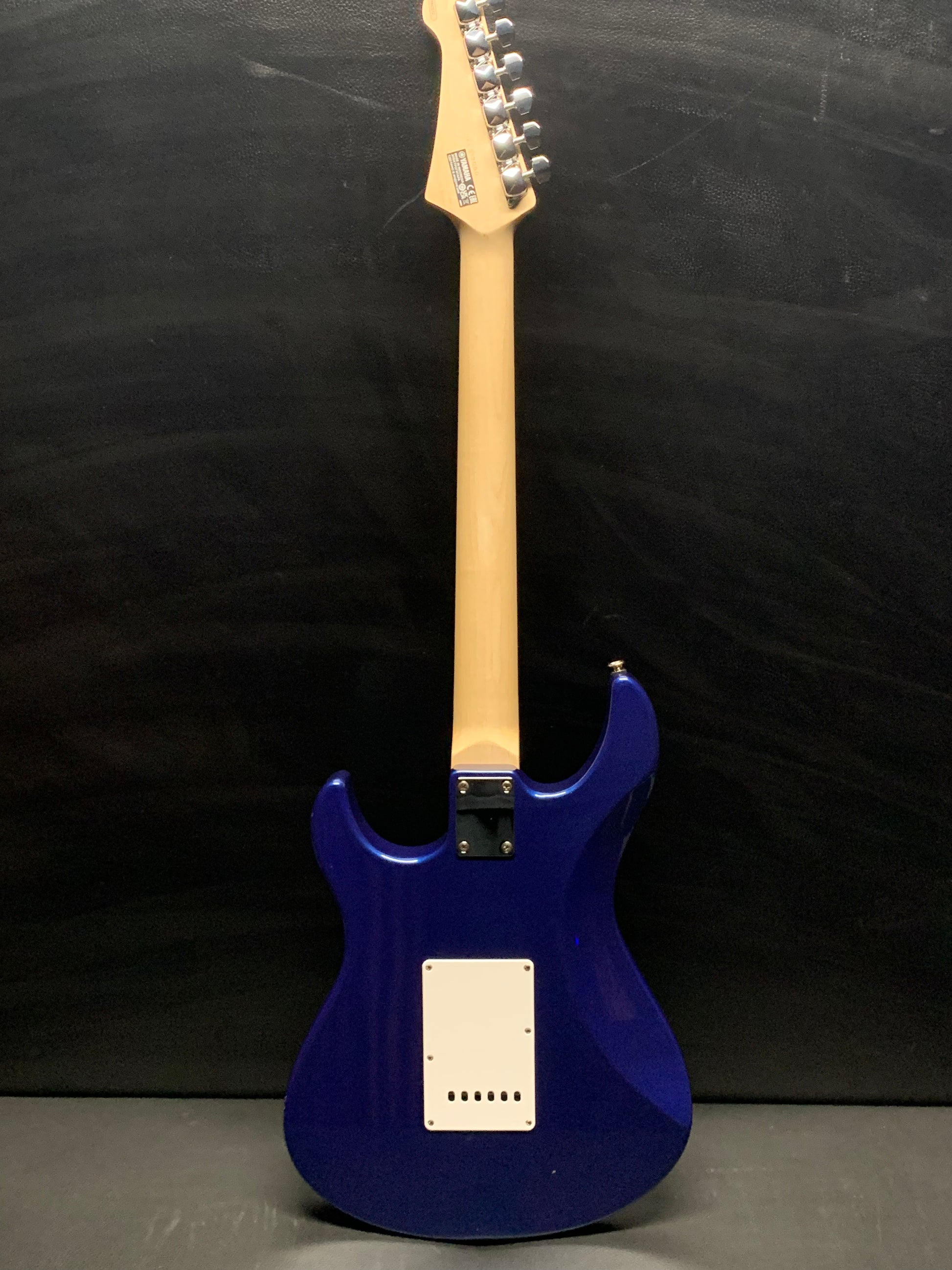 Yamaha Pacifica 012 electric guitar with HSS pickups,