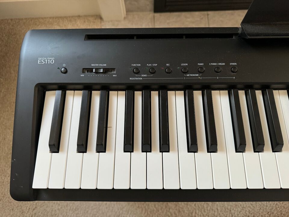 KAWAI ES110 PIANO WITH STAND AND PEDAL