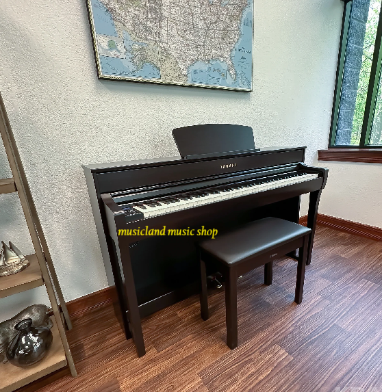 Yamaha Clavinova CLP-735 