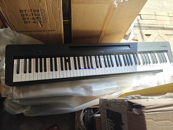 Yamaha P-145 Digital Piano 88 Keys 