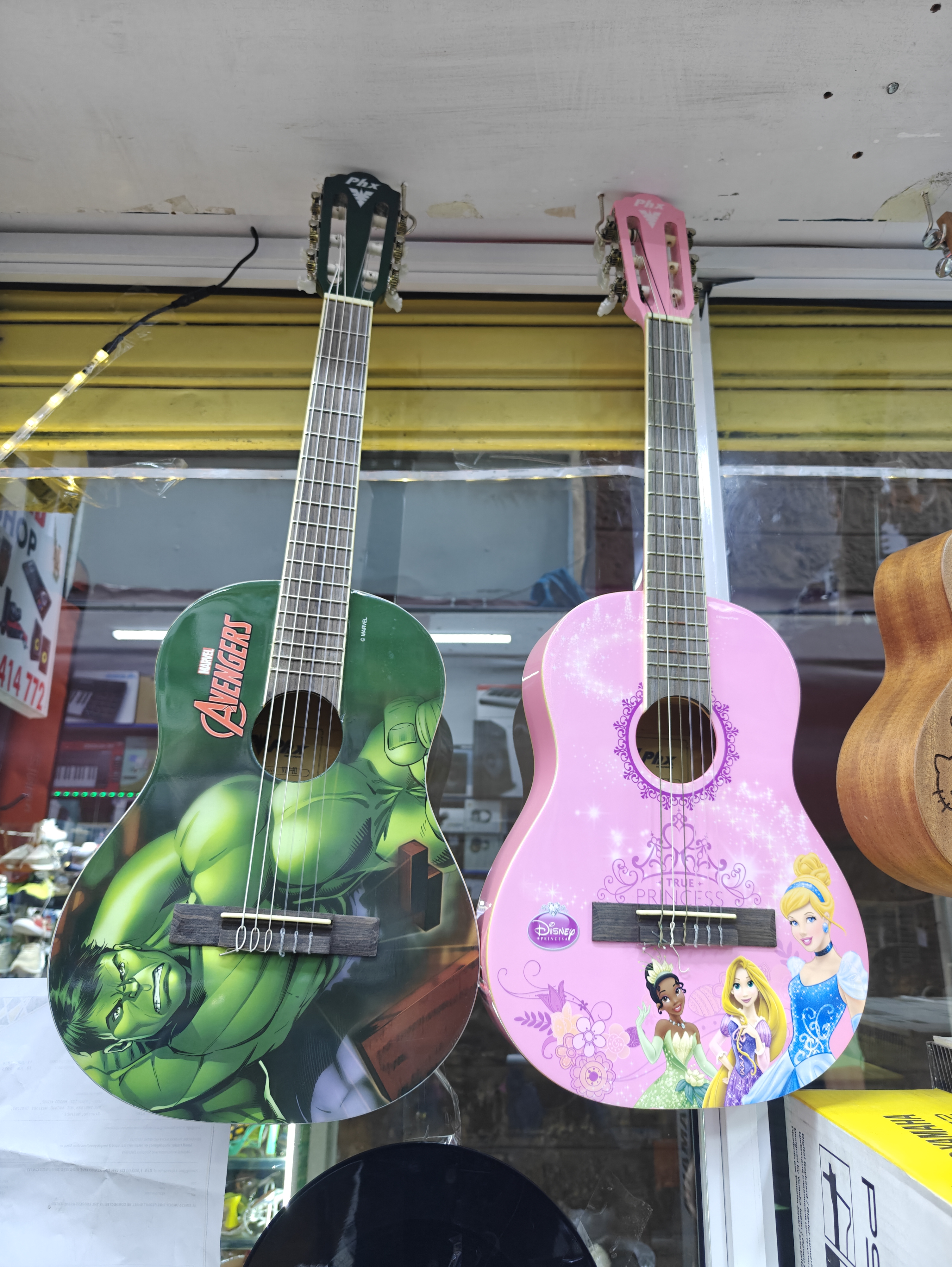 30" classical guitars 30" classical guitars