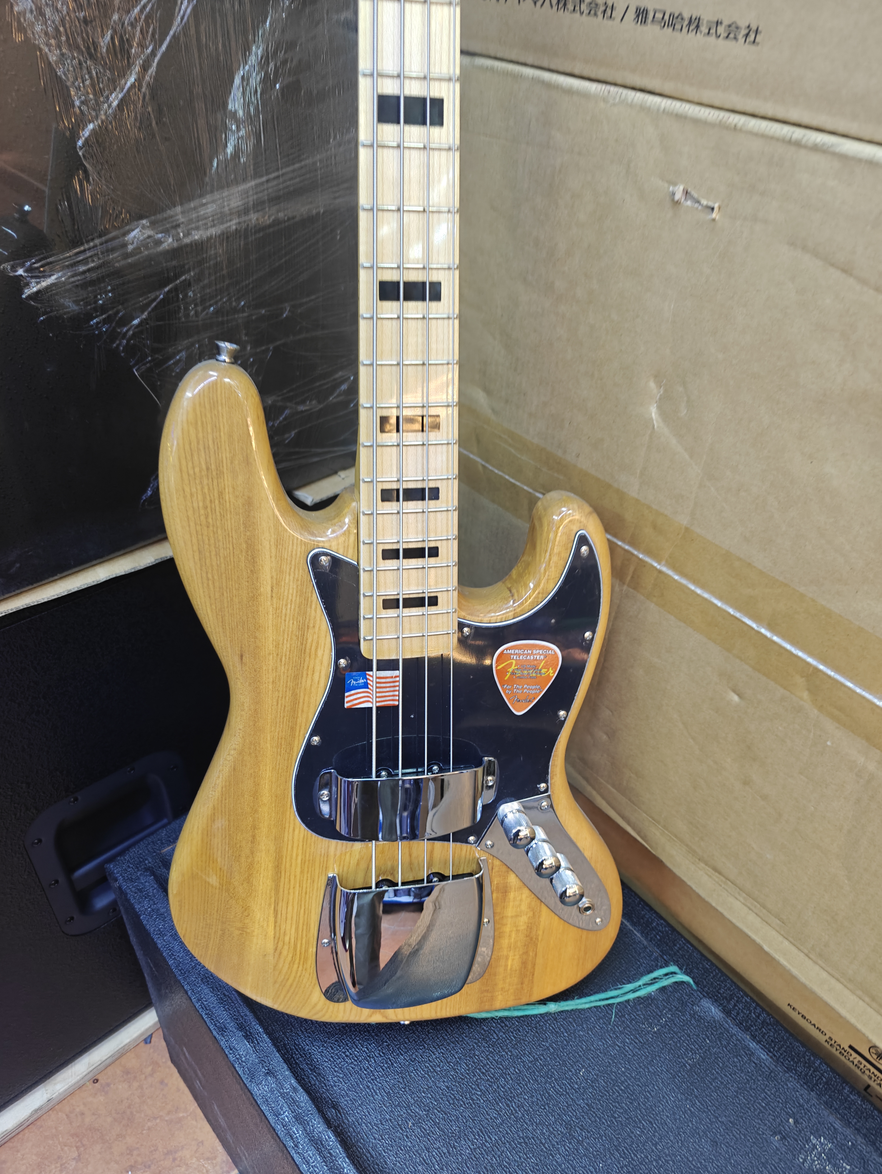 Fender 4 string jazz bass guitar