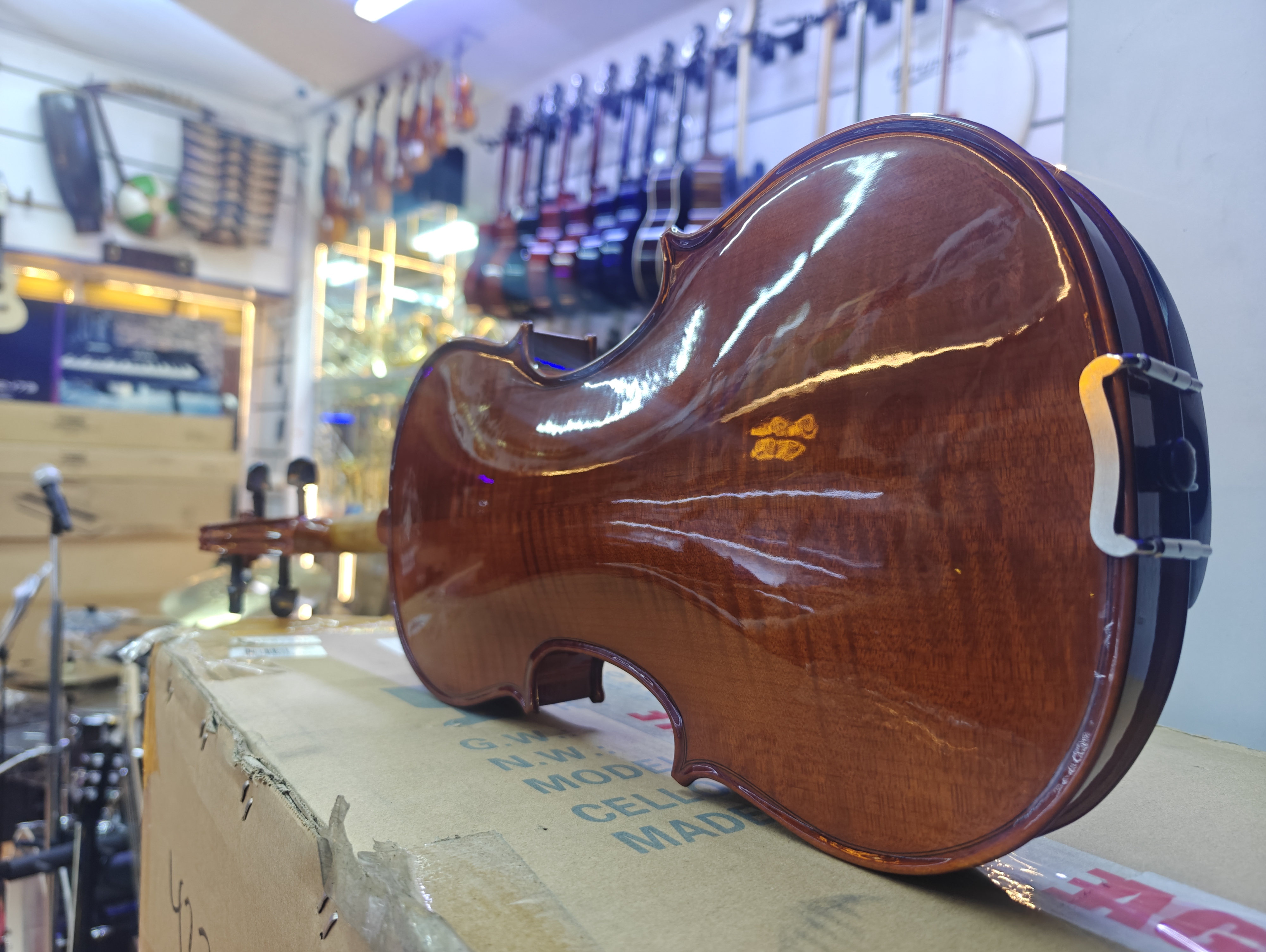 Buy the Stentor Conservatoire II Violin Outfit in Kenya at Musicland Music Shop. Includes a quality bow, protective case, and rosin. Ideal for advancing students and serious players seeking rich tone, reliable setup, and excellent craftsmanship.